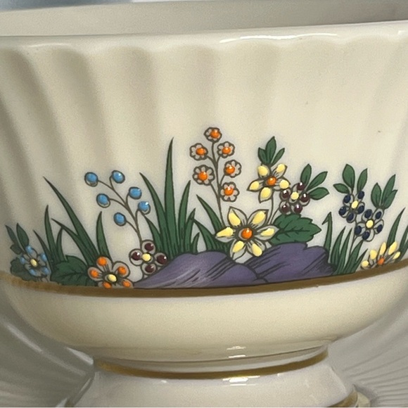 Lenox Rutledge Pattern Footed Cup & Saucer Set Ivory, Gold Trim & Floral Details - Picture 2 of 9
